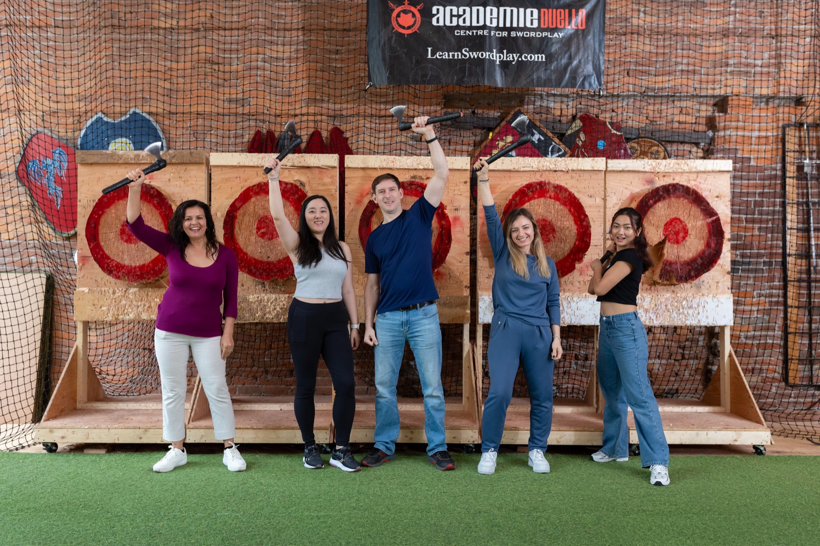 Axe throwing at Academie Duello