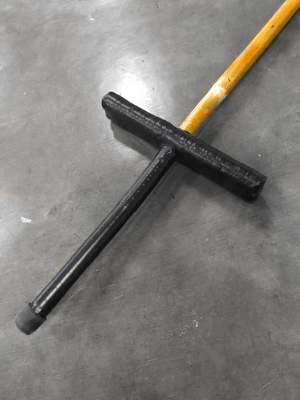 Wrapping the handle with grip tape