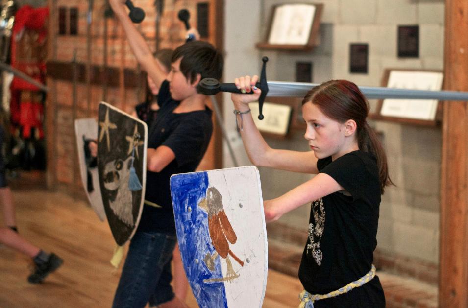 School field trip at Academie Duello